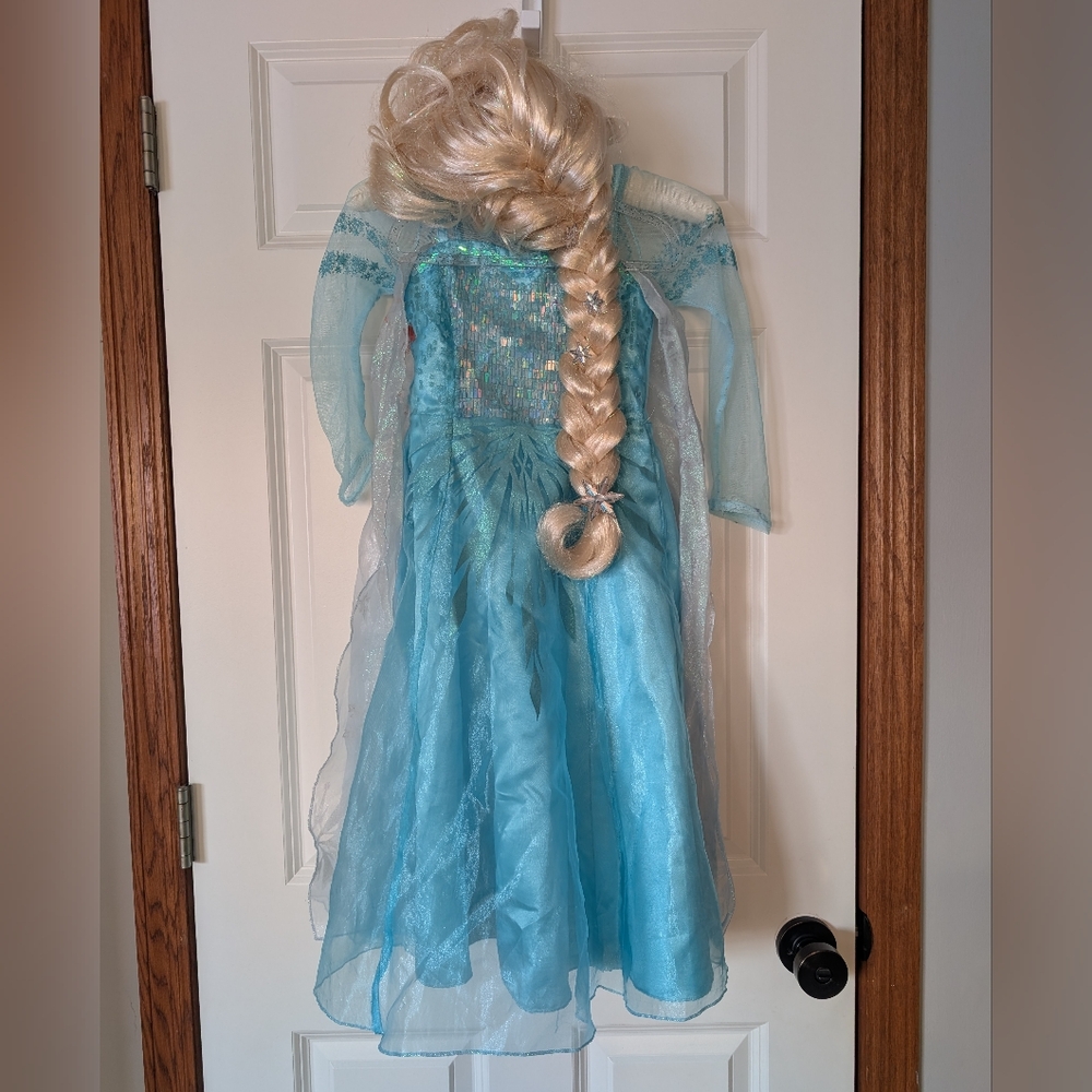Elsa Frozen 2 Disney Store Deluxe Dress Up Dress And Wig And Hanger 5/6
